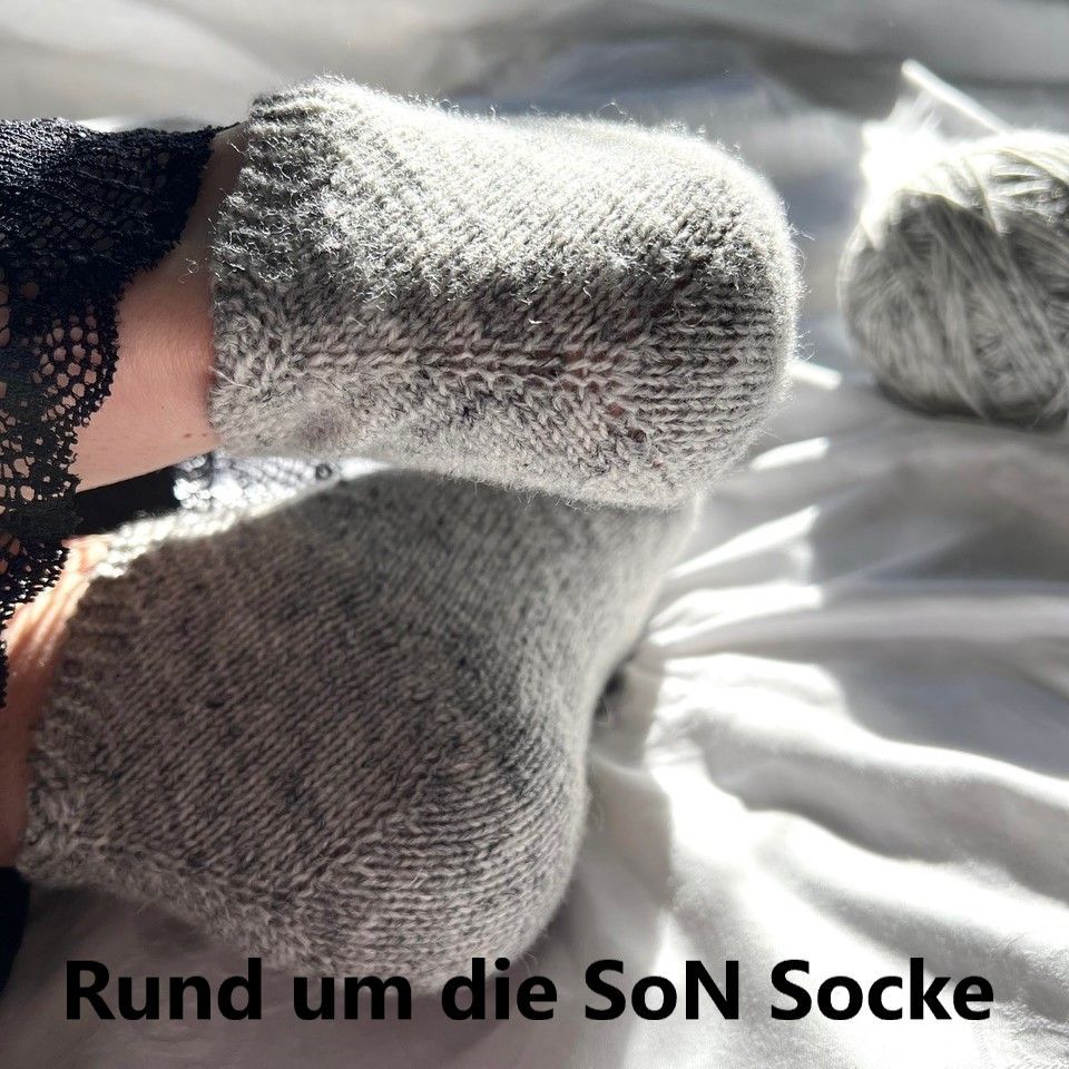 Workshop "About the SON Socks" with Irina Heemann 29.11.25 10:00 am - 1:00 pm  incl. yarn market Ticket Weekend