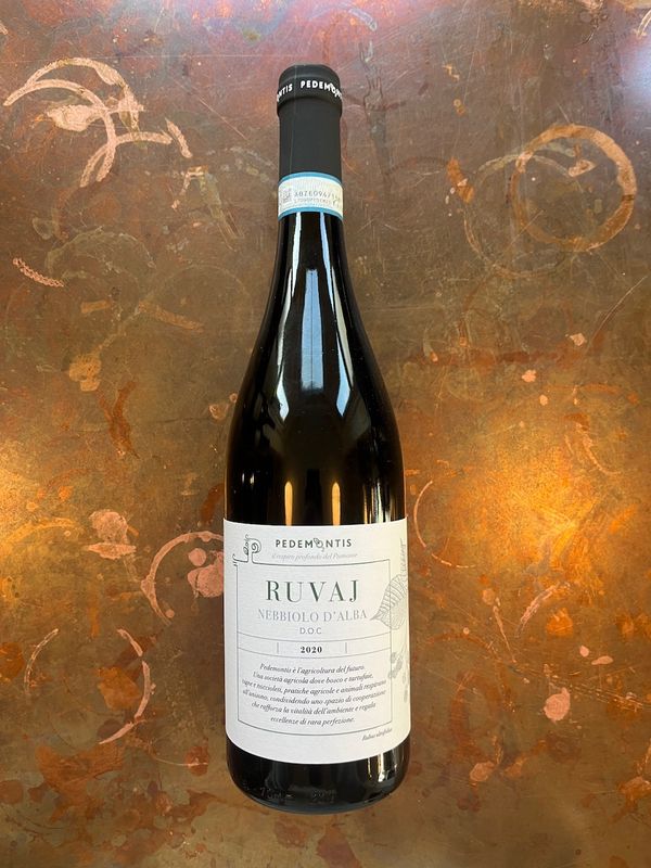 Nebbiolo d&#39;Alba Ruvaj Pedemontis