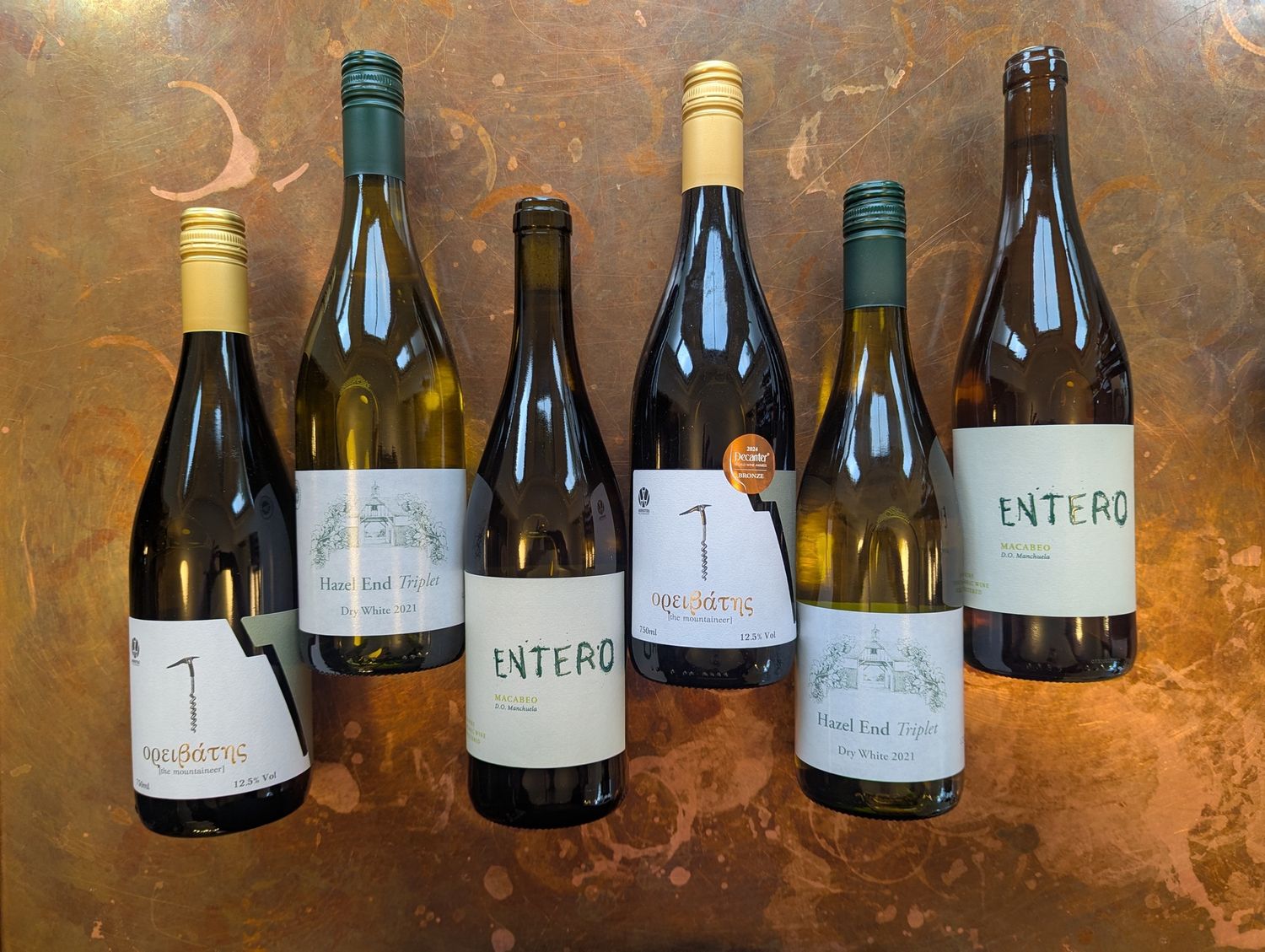 Vinoramica Favourites Case - WHITE ONLY