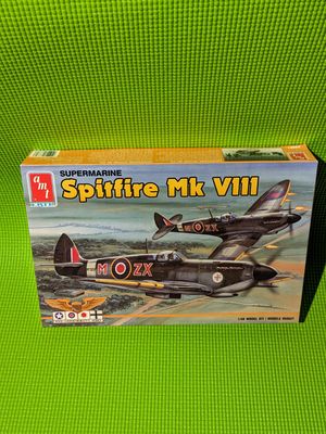 Supermarine Spitfire Mk.VIII AMT ERTL 1/48