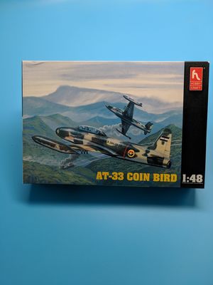 AT-33 Coin Bird HOBBYCRAFT 1/48