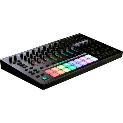 Roland MC-707 GROOVEBOX