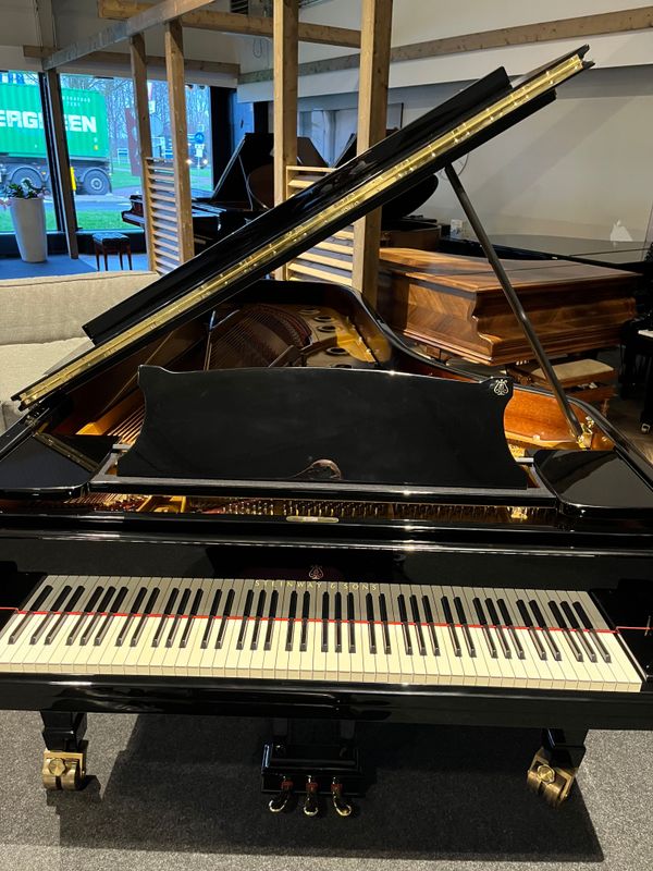 Steinway and Sons - Model D concertvleugel (1988)