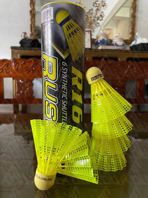 Russ R168 Shuttlecock