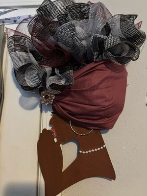 Praying Diva Wreath
