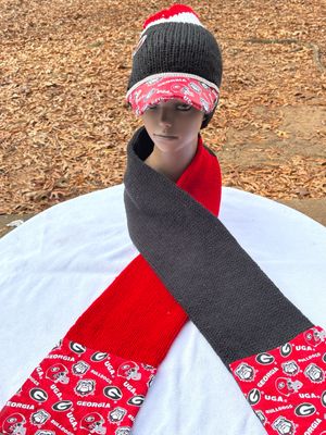 Scarf With Pockets And A Earmuff