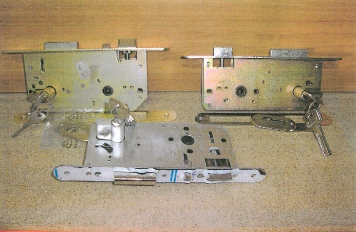 CERRADURA DE SEGURIDAD EZCURRA COD-HE0100