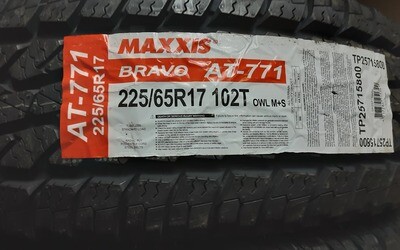 Set of 4 New 2256517 102T Maxxis Bravo AT-771