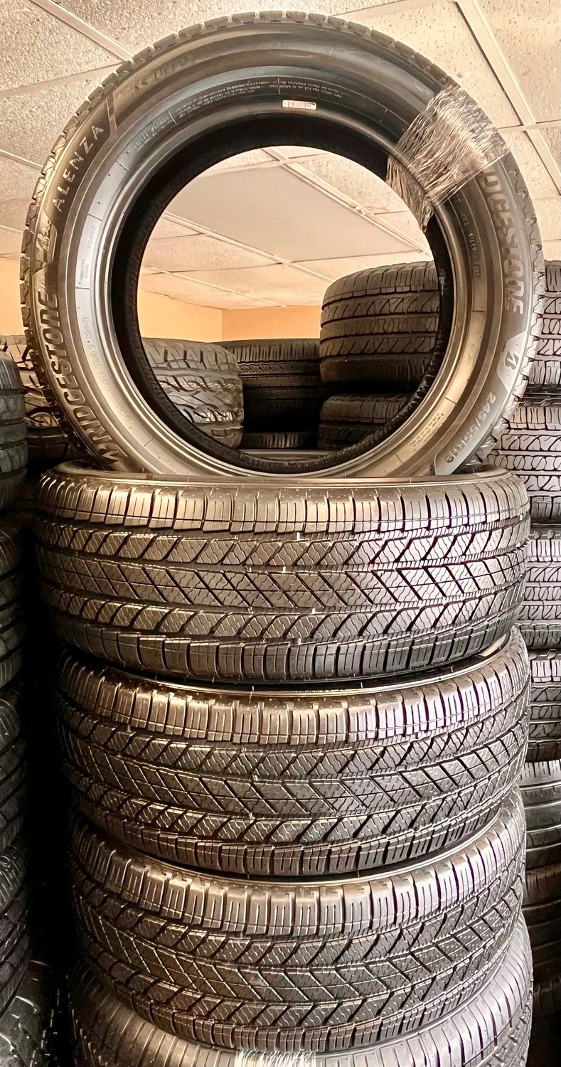SET OF 4 USED LIKE NEW 2455519 103V BRIDGESTONE ALENZA AS ULTRA