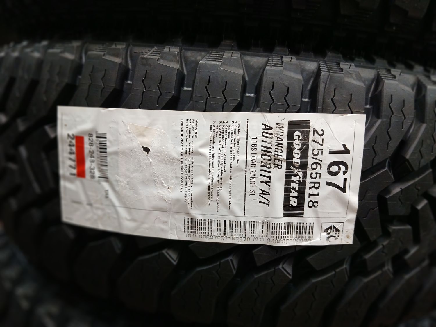 SET OF 4 BRAND NEW 2756518 GOODYEAR WRANGLER  AUTHORITY A/T 116S DOT-0125