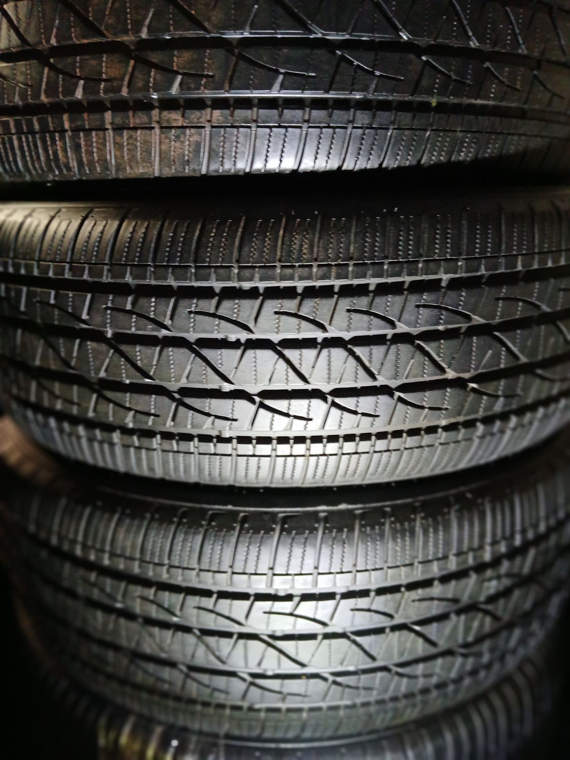 SET OF 4 USED HIGH TREAD 2355519 FIRESTONE DESTINATION LE3 M/S 101H 8.5+/32NDS