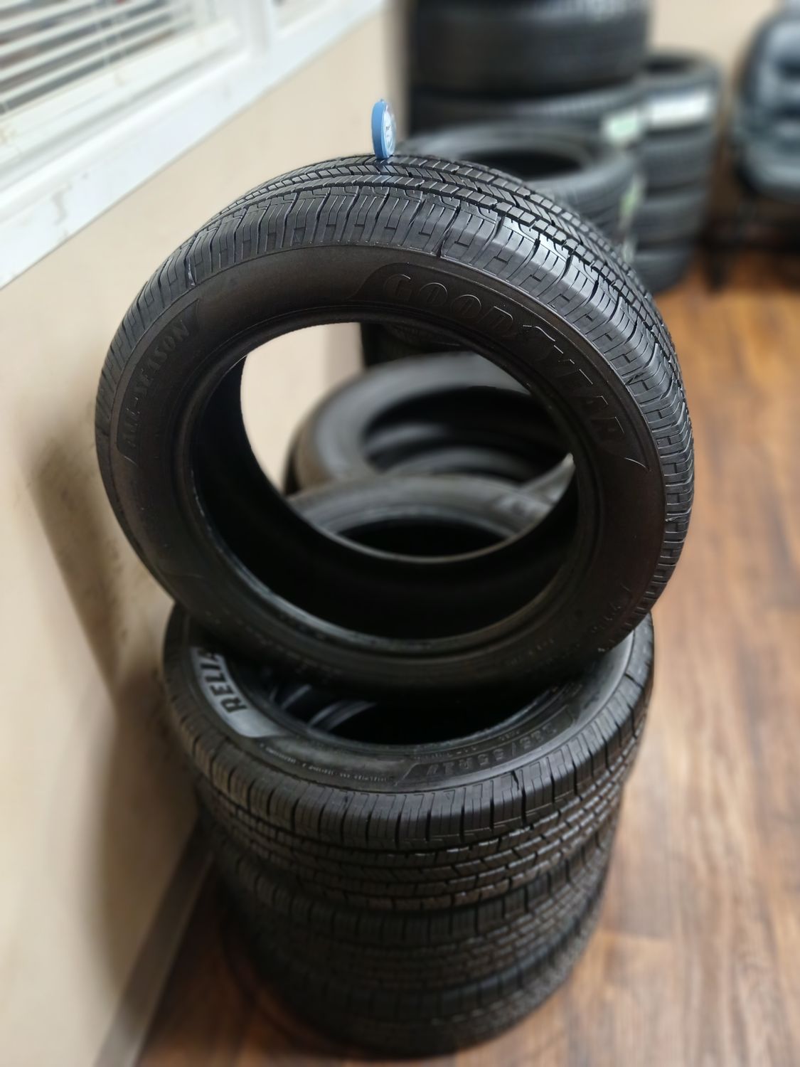 SET OF 4 USED LIKE NEW 2155517 GOODYEAR RELIANT ALL SEASON 94V DOT4024