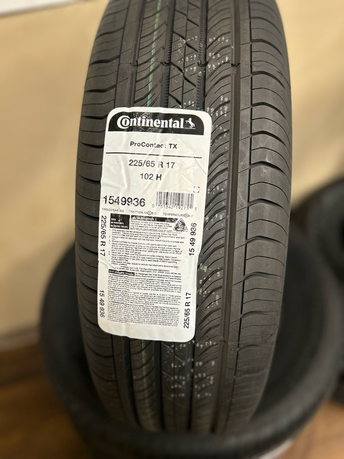 SET OF 4 BRAND NEW 2256517 CONTINENTAL PROCONTACT TX 102H