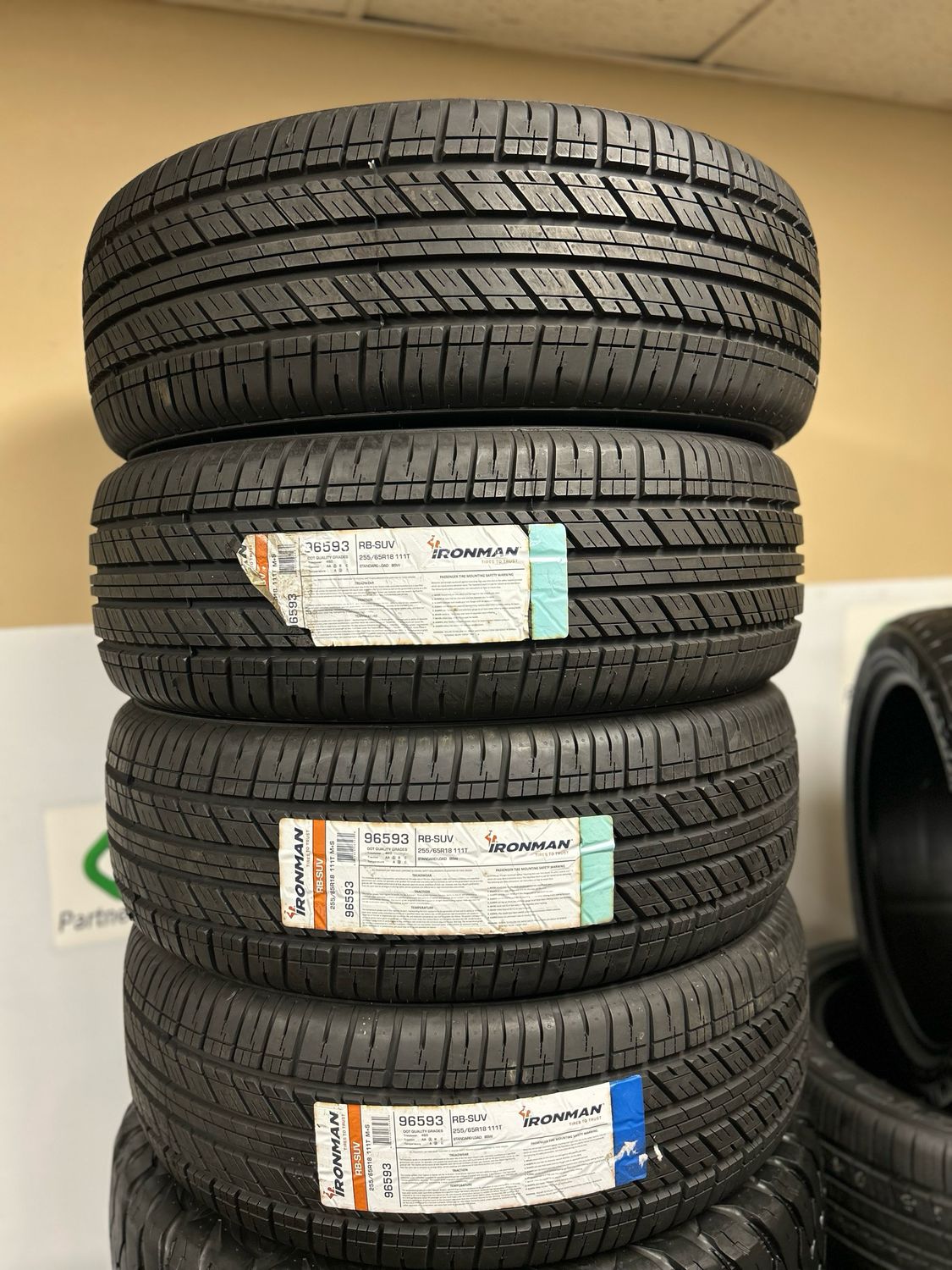 SET OF 4 BRAND NEW 2556518 IRONMAN RB-SUV 111T