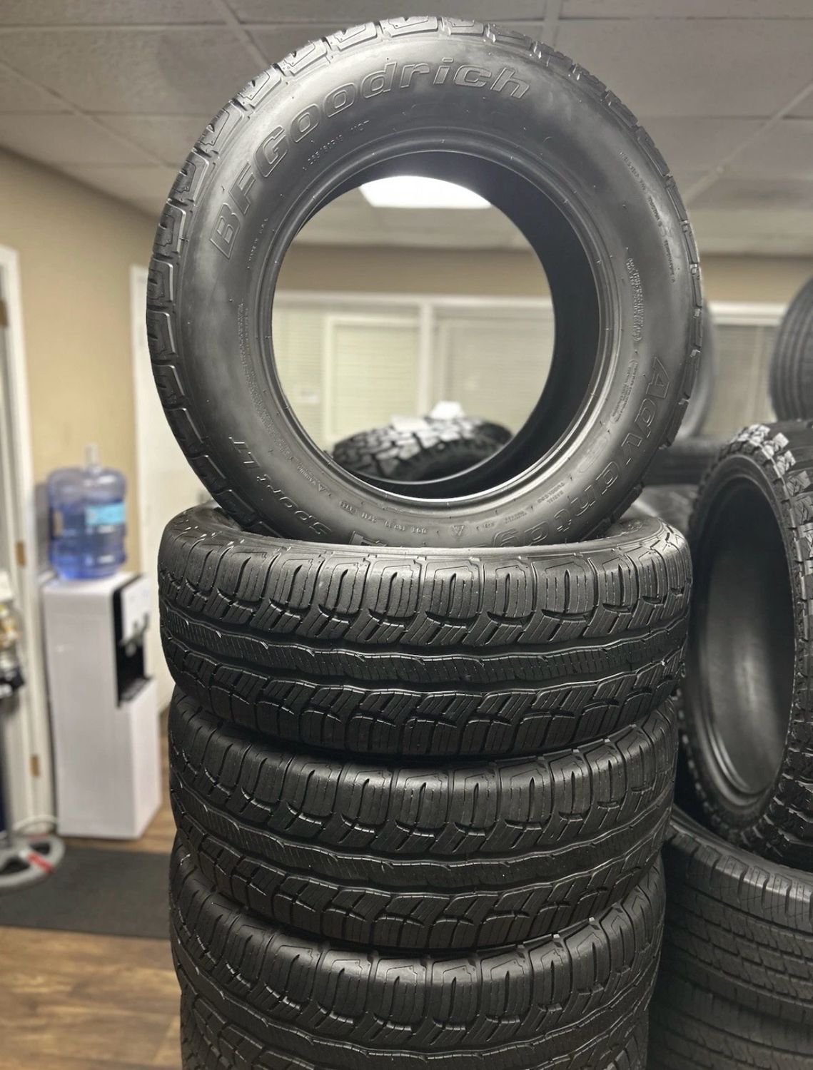 SET OF 4 USED LIKE NEW 265/60R18 BFGOODRICH ADVANTAGE TA SPORT LT 110T