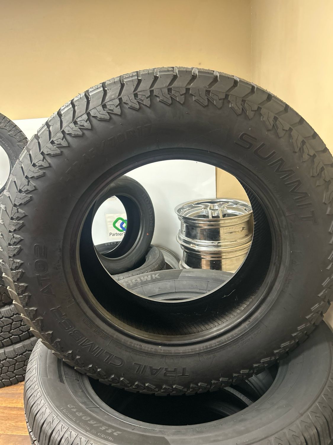 1 SINGLE BRAND NEW LT 2457017 SUMMIT TIRES SUMMIT AT02 TRAIL CLIMBER 119/116S