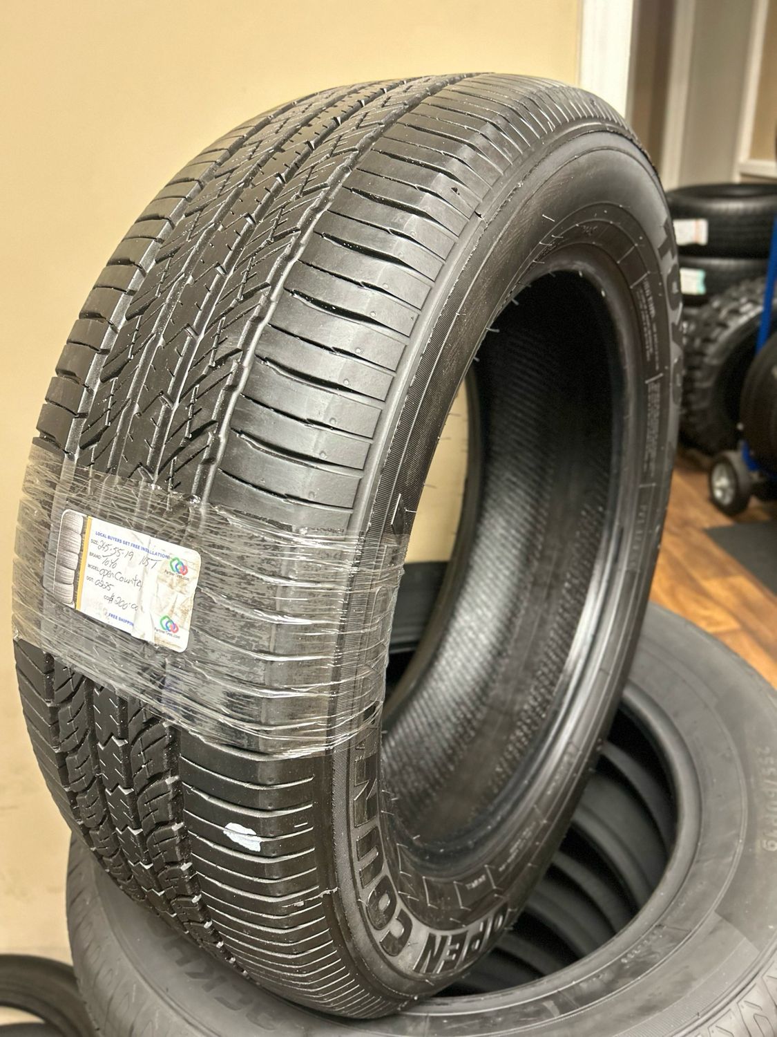 1 SINGLE USED HIGH TREAD 2455519 TOYO OPEN COUNTRY 103T