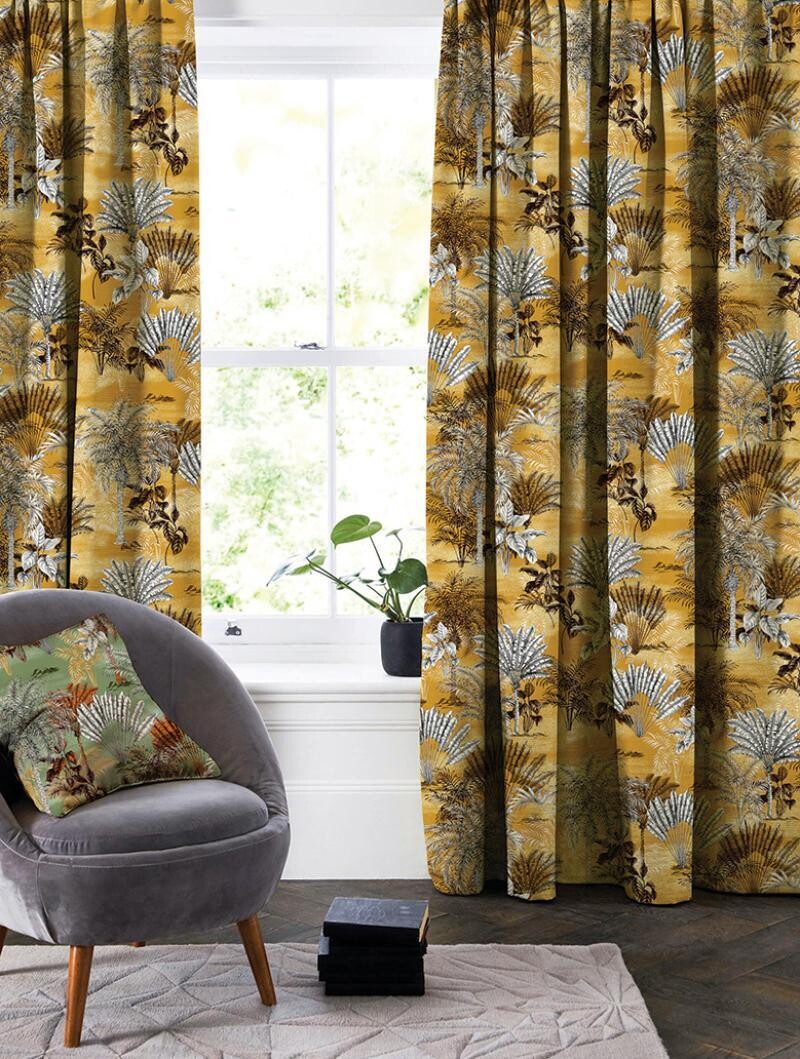 ONE COLOR  CURTAIN READY TO USE