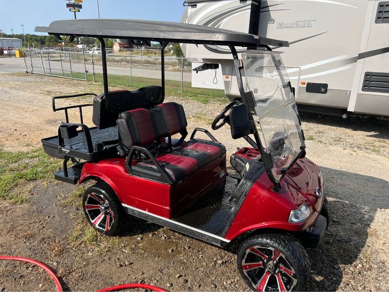 2022 EVOLUTION Golf Cart