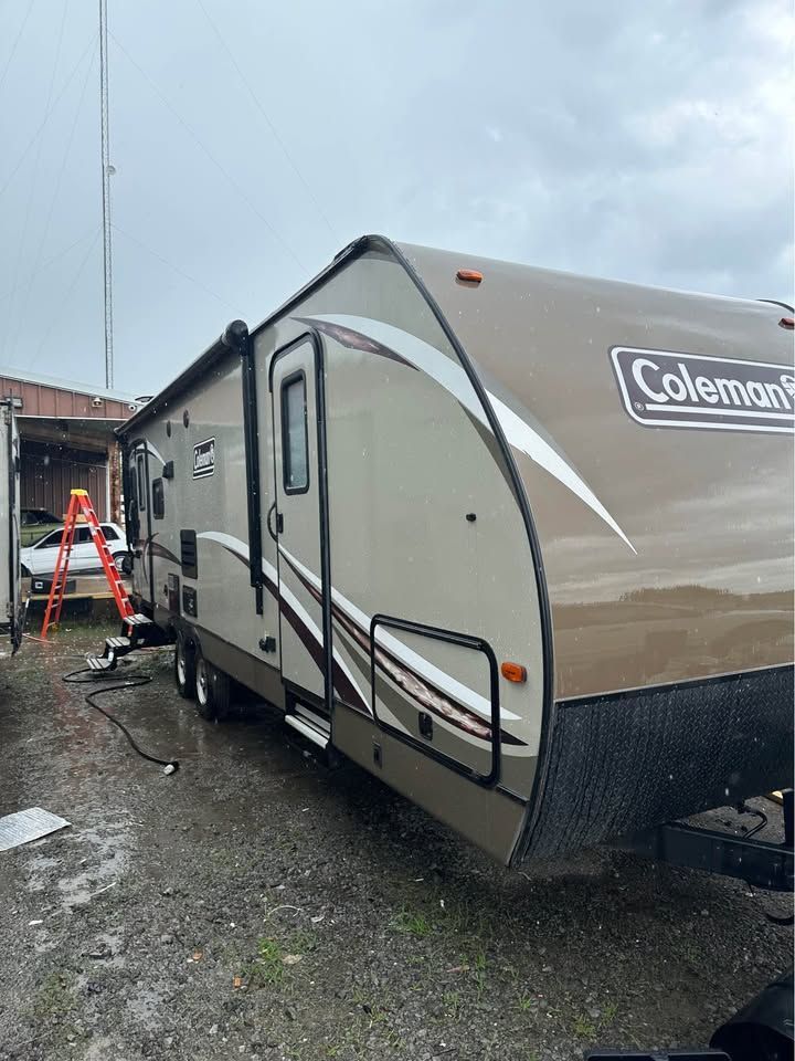2017 Coleman 255QB