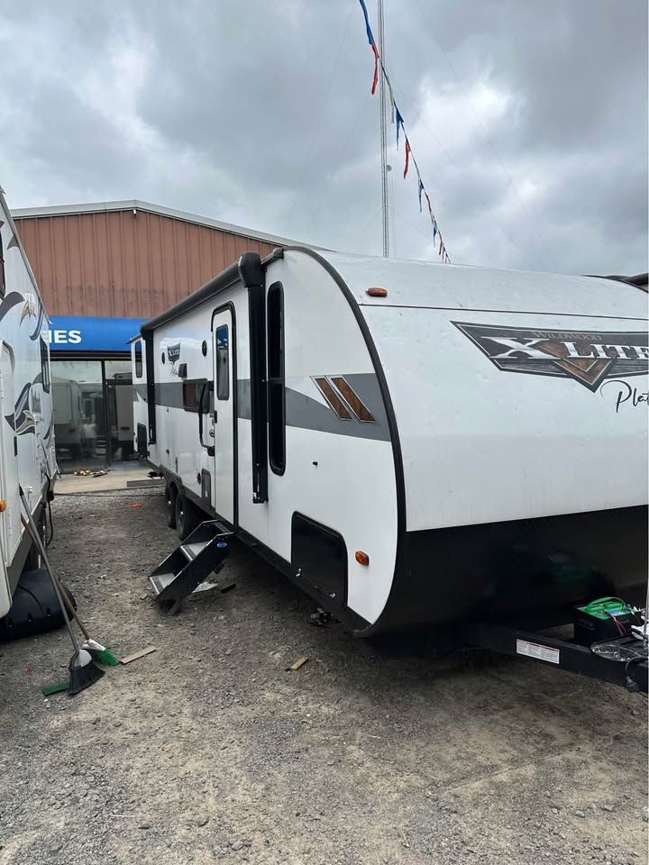 2023 Forest River Wildwood 273QBXL