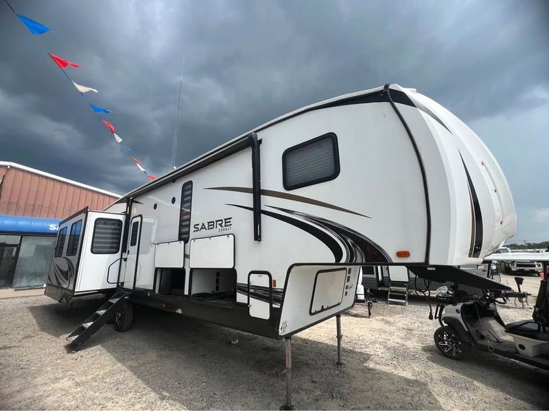 2022 Forest River Sabre 36BHQ