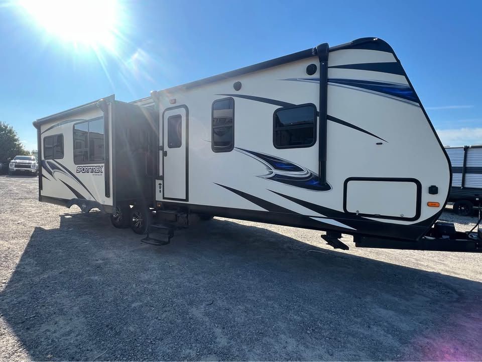 2018 Venture Sporttrek 290VIK
