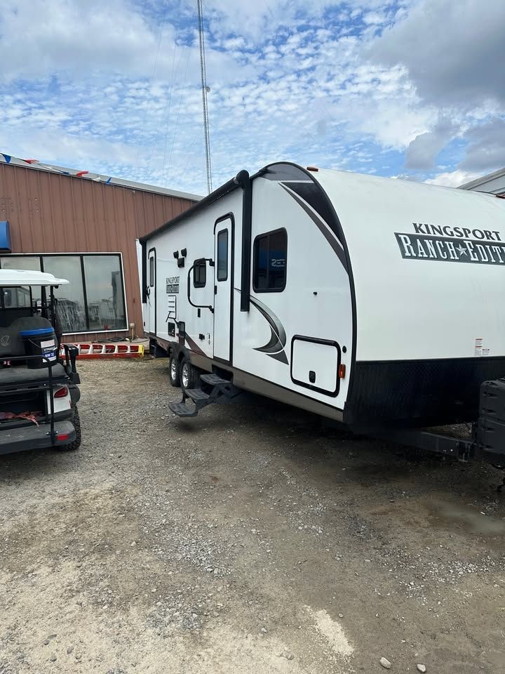 2021 Gulf Stream Kingsport Ranch Edition 28BBS