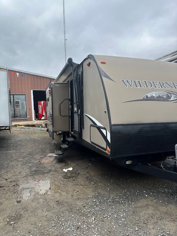 2014 Heartland Wilderness 2775RB 2014 Heartland Wilderness 2775RB