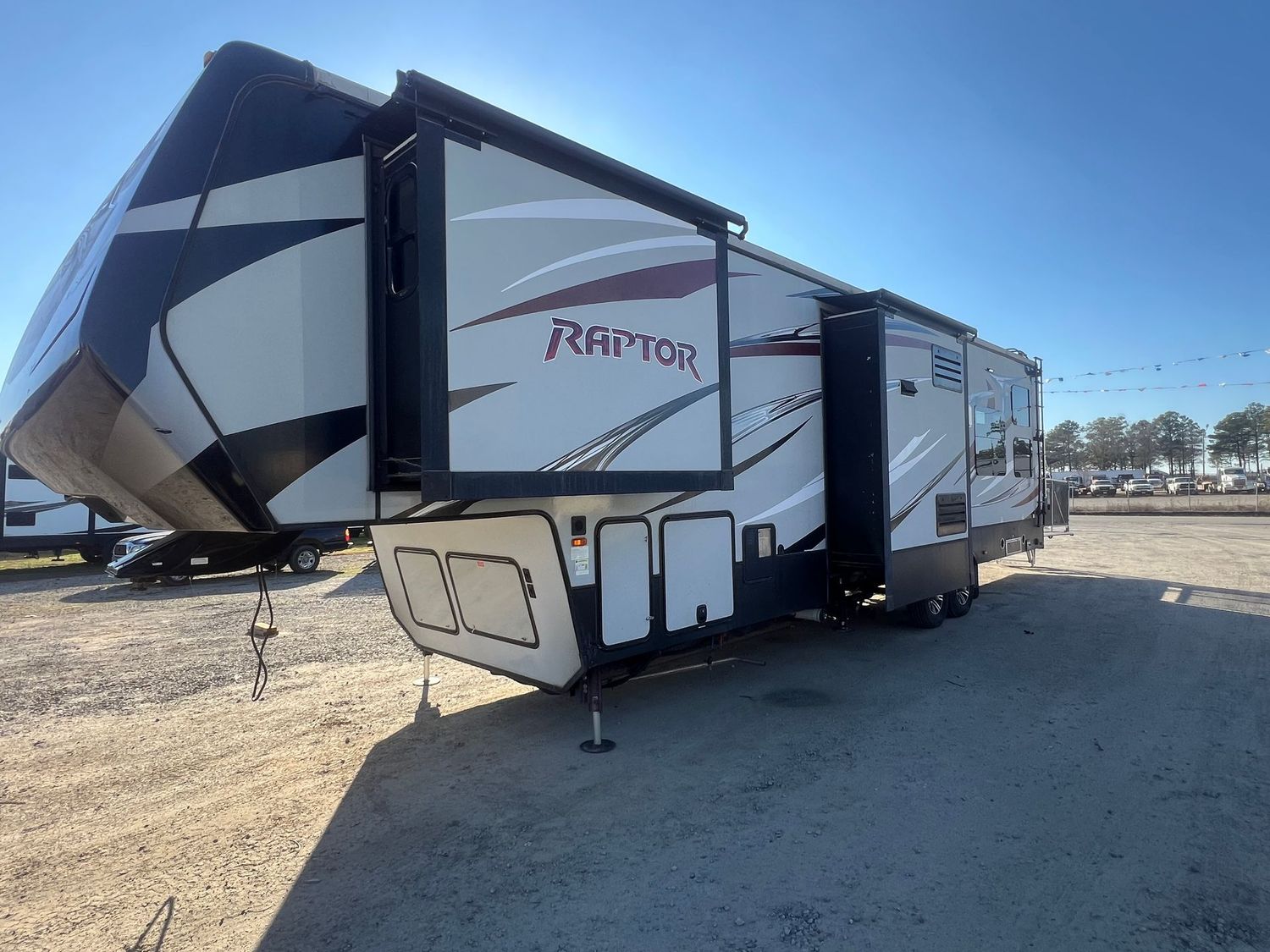 ​2016 Keystone Raptor 355TS