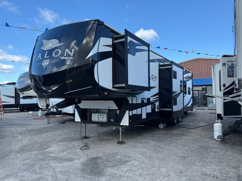 Jayco Talon 403T Toy Hauler