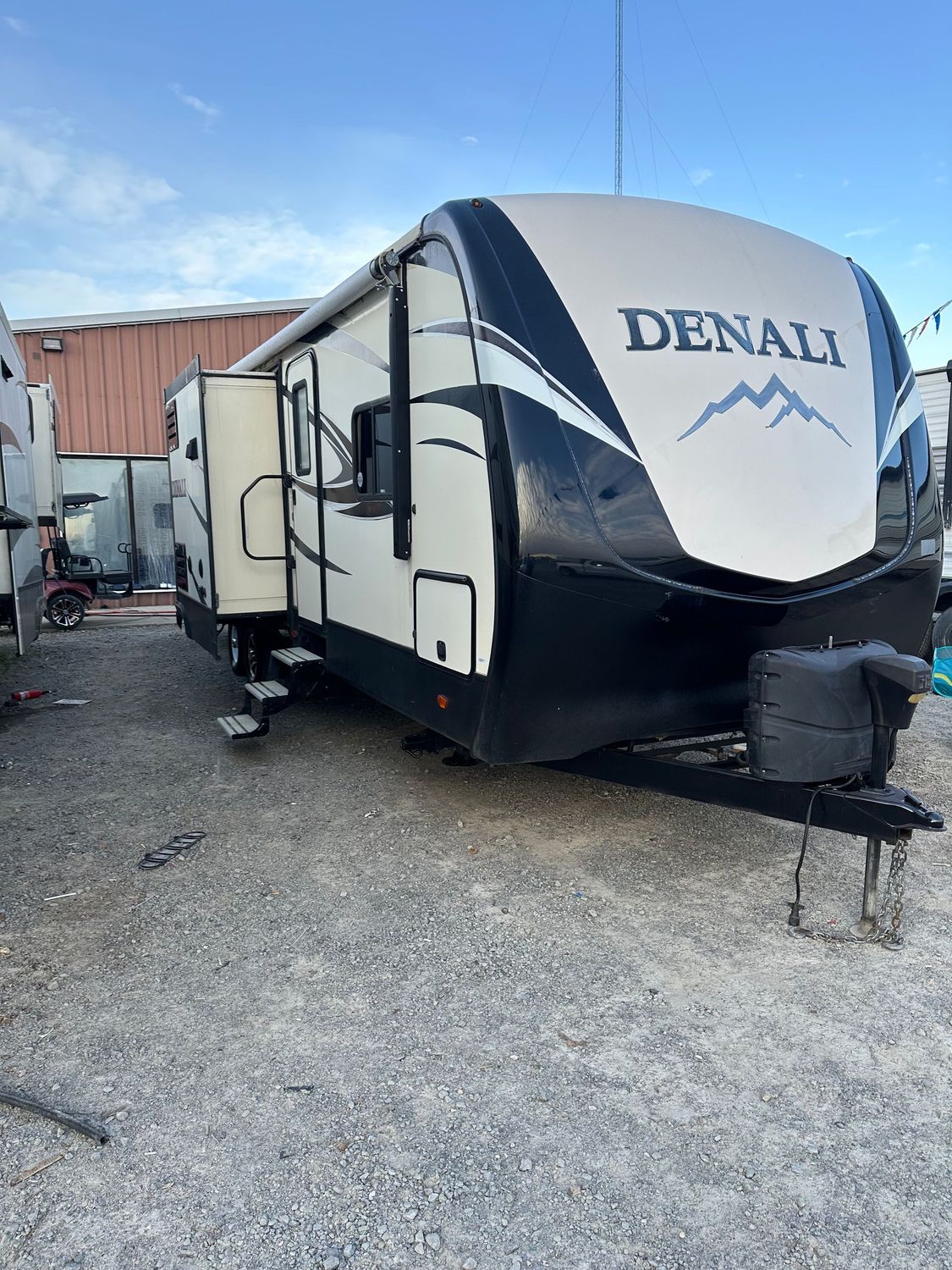 2017 Keystone Denali 3155BH