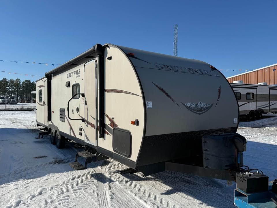 2016 Forest River Cherokee Grey Wolf Toy Hauler
