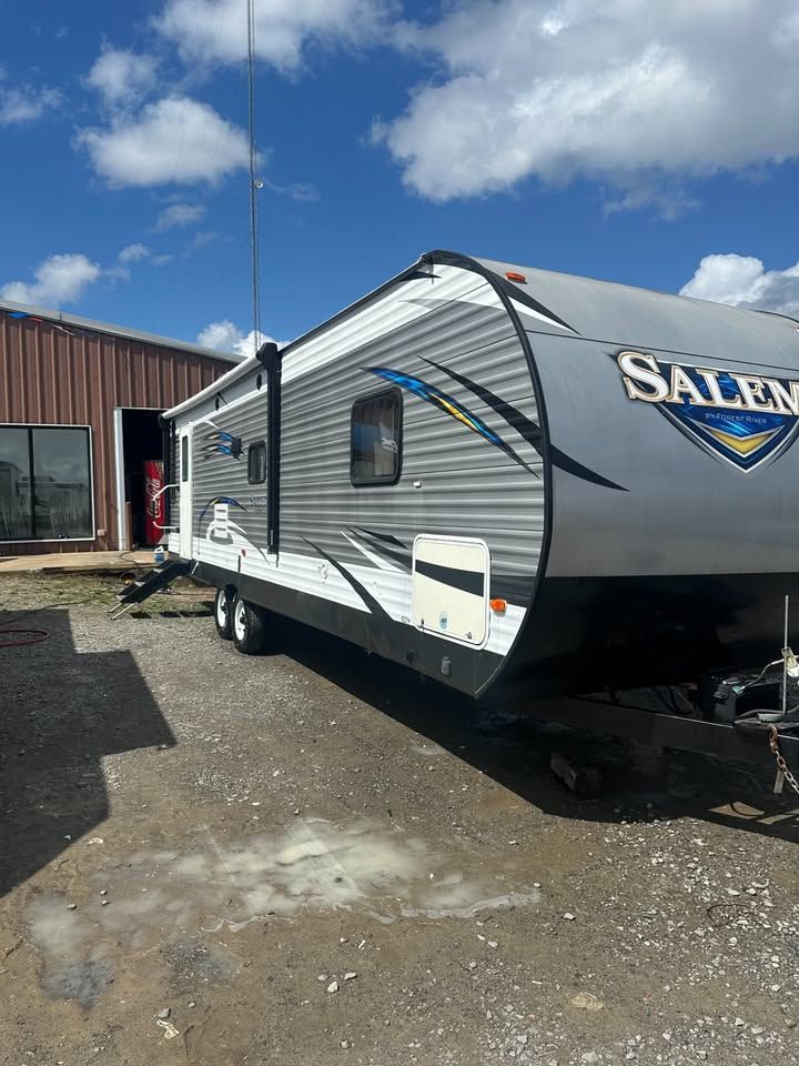 2018 Forest River Salem 28RLSS