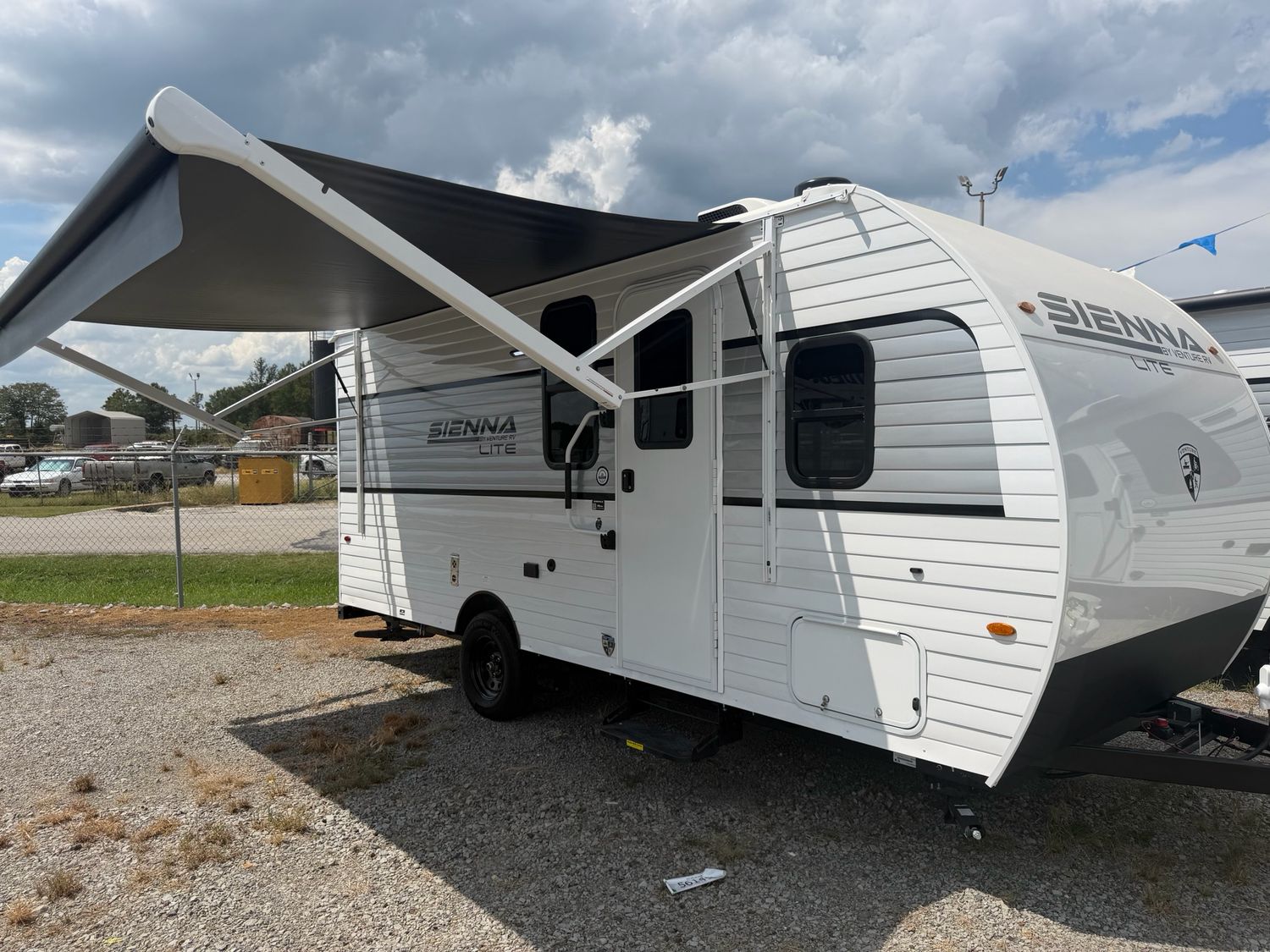 26 New Sienna Lite By Venture RV 26 New Sienna Lite By Venture RV