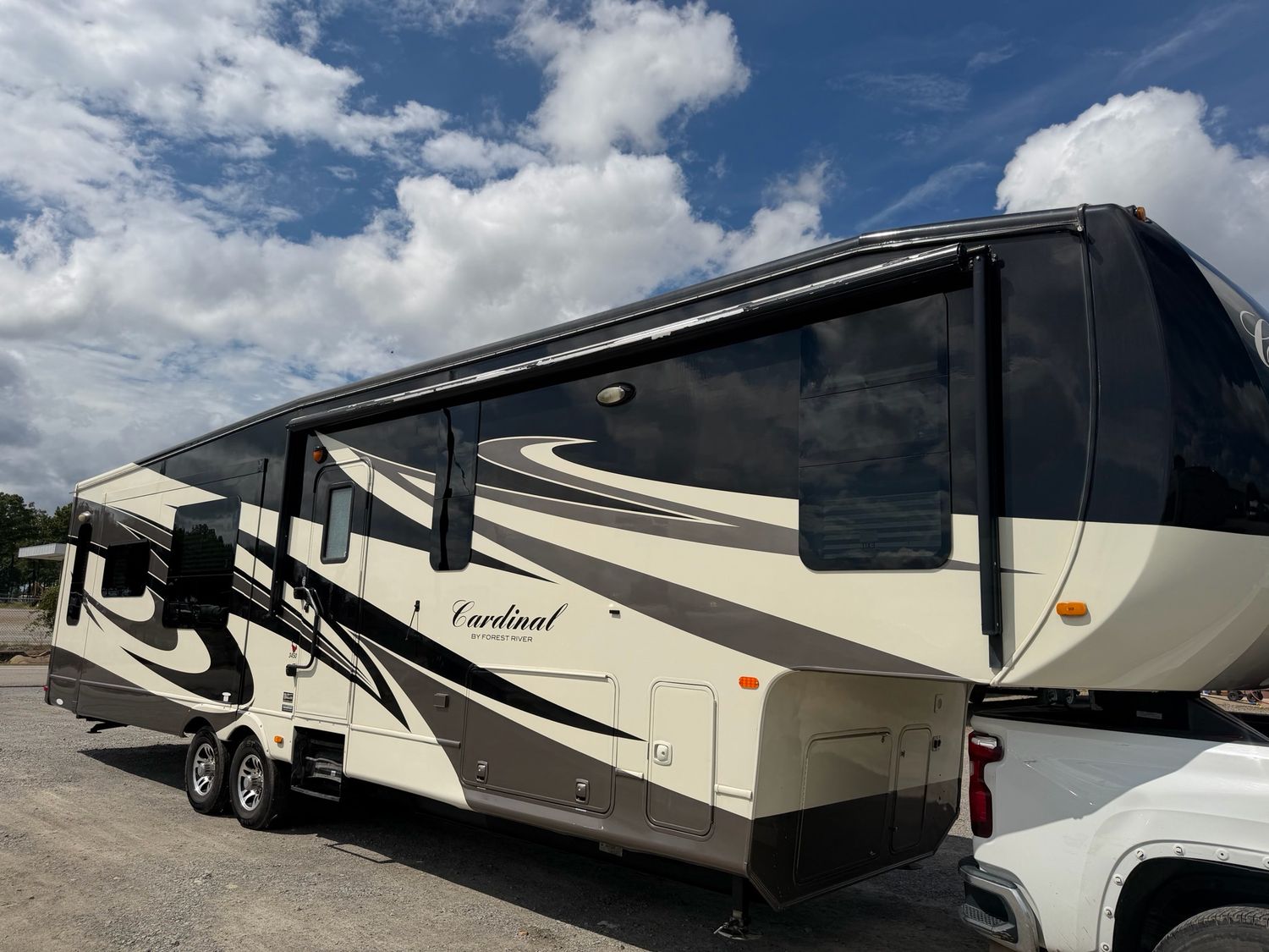 12 Forest Rover Cardinal 5th Wheel 12 Forest Rover Cardinal 5th Wheel