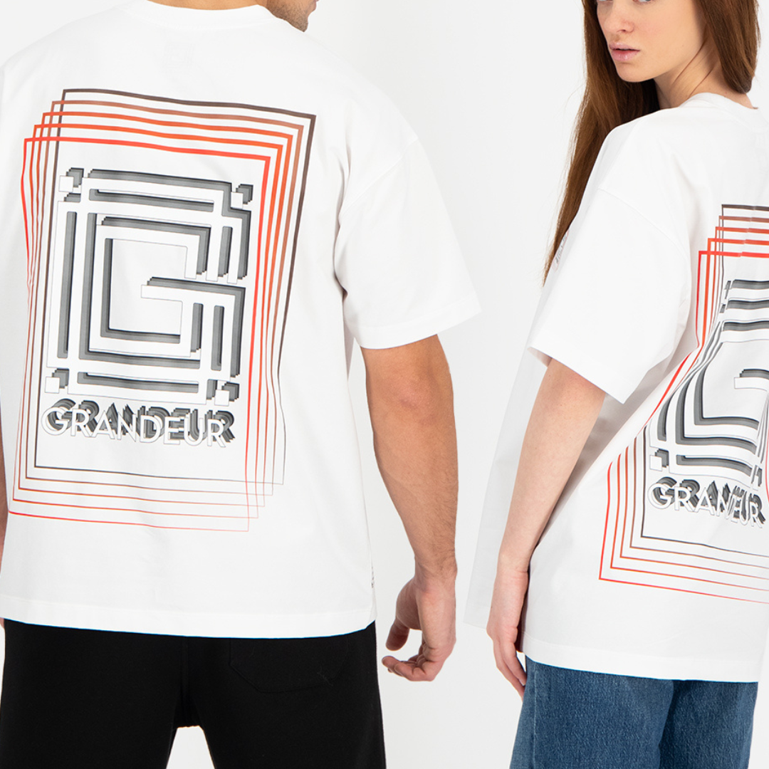 Grandeur Illusion Rouge Édition Blanche T-Shirt Grandeur Illusion Rouge Édition Blanche T-Shirt