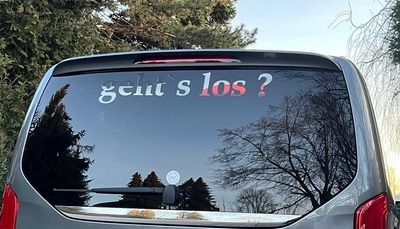 Scheibenaufkleber „geht‘s los?“