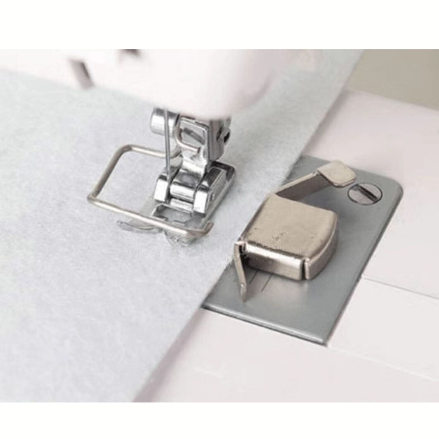 Magnetic Sewing Guide