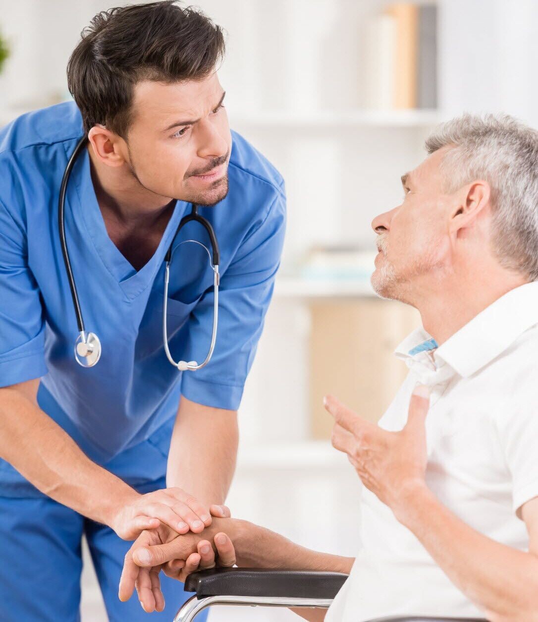 L’empathie au cœur des soins : mieux comprendre et soutenir les patients et leur famille