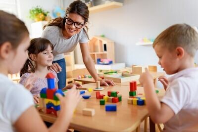 Petite enfance - Formation gestes et postures en crèche