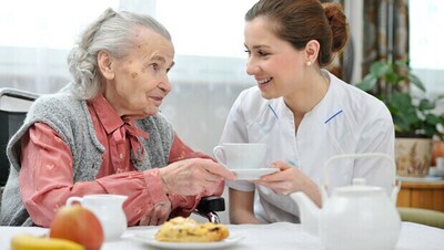 Alimentation et suivi nutritionnel de la personne âgée Alimentation et suivi nutritionnel de la personne âgée