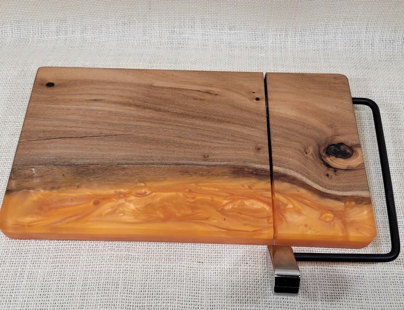 Board No. 1994 - Cheese Slicing Board