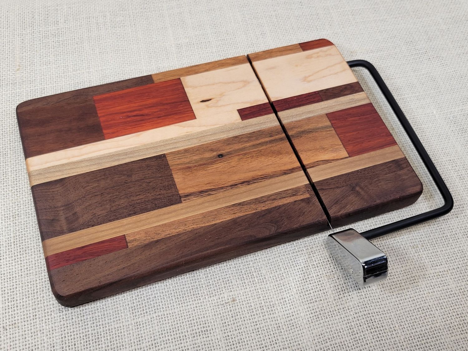 Board No. 1995 - Cheese Slicing Board