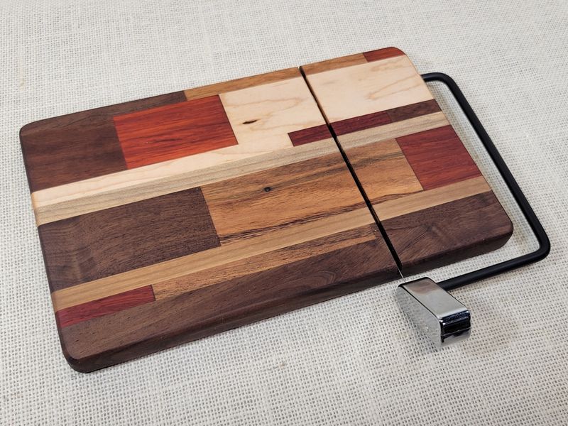 Board No. 1995 - Cheese Slicing Board
