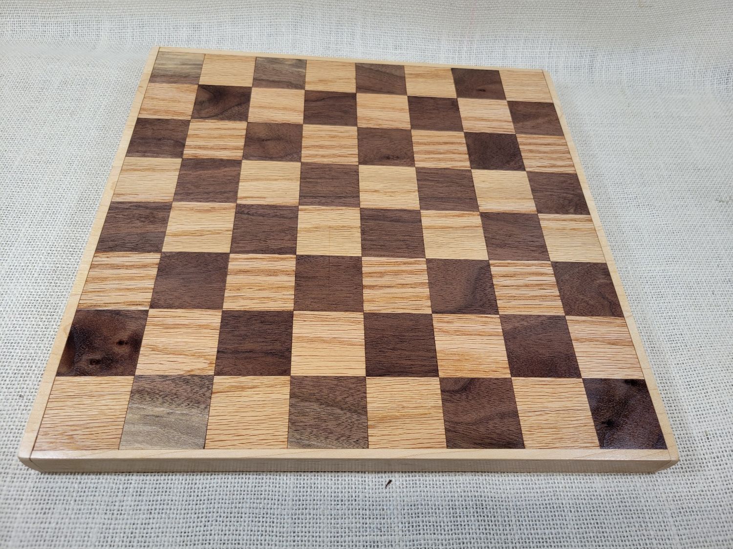 Board No. 1979 - Two-Sided Checkers