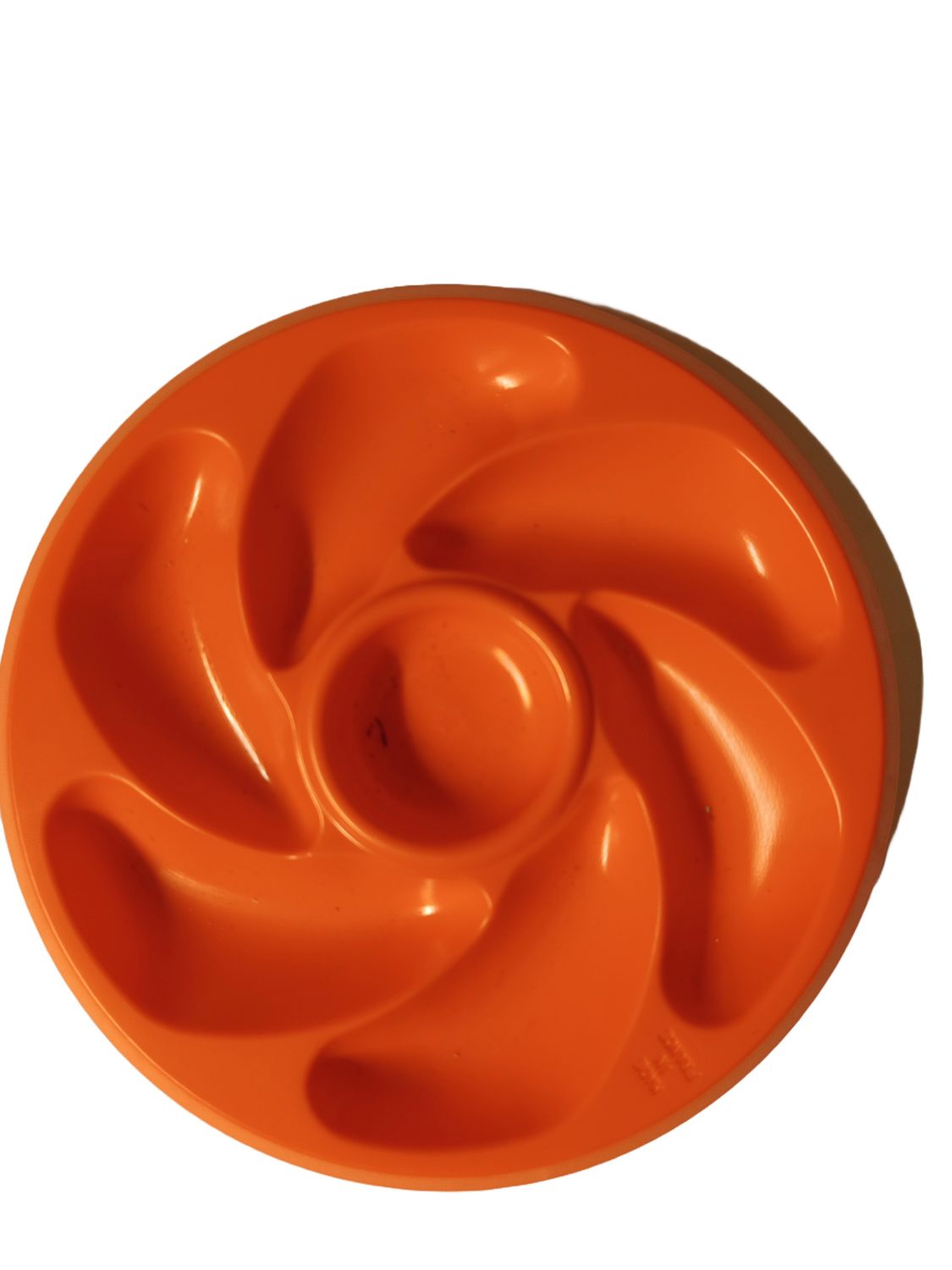 Assiettes A Huitres ORANGE 6 Compartiments +1 Pour Le Citron, Sauce. Fabrication Française Diamètre 20 Cm Couleur Blanc