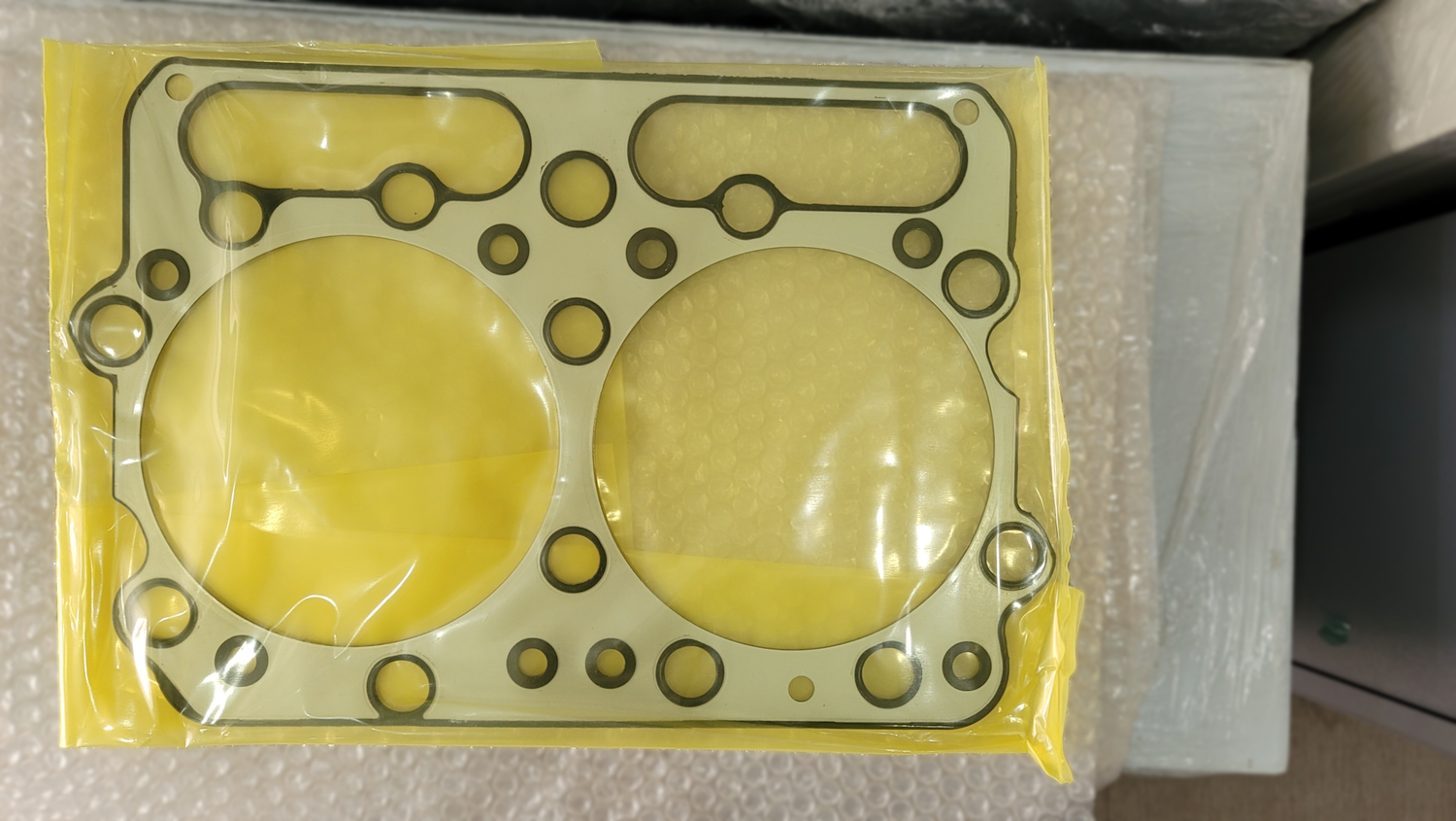 Cylinder Head Gasket 4058790