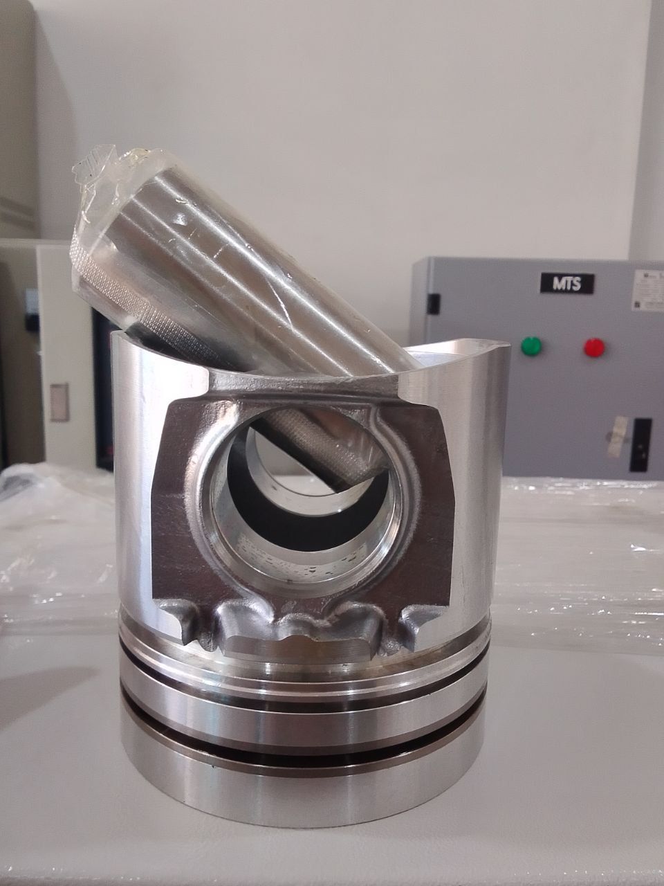 Piston 3913808