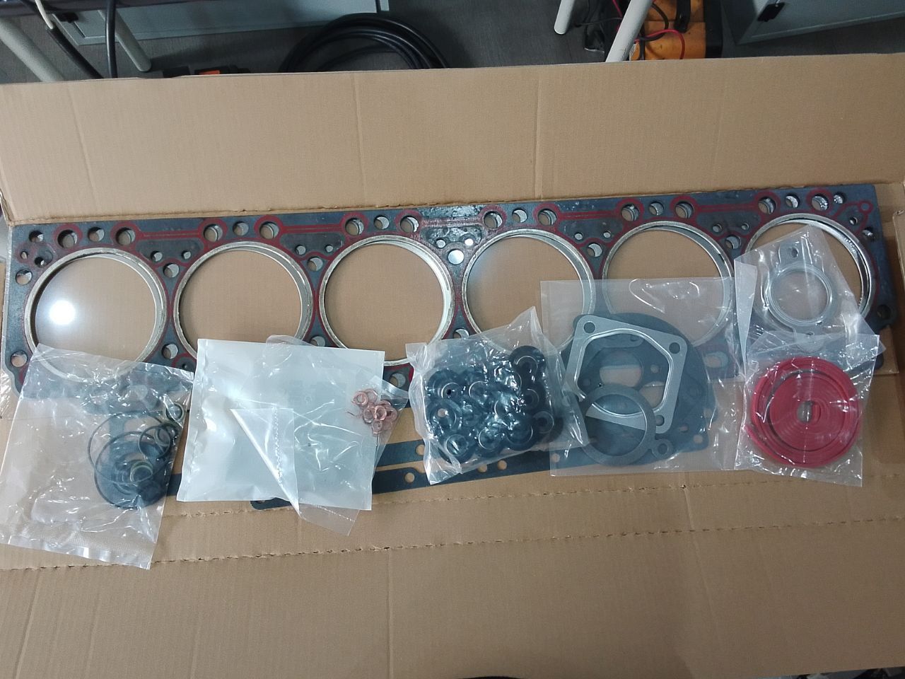 6CT Upper Gasket Set 4025271